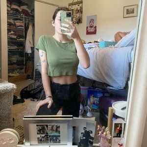 Basic crop top